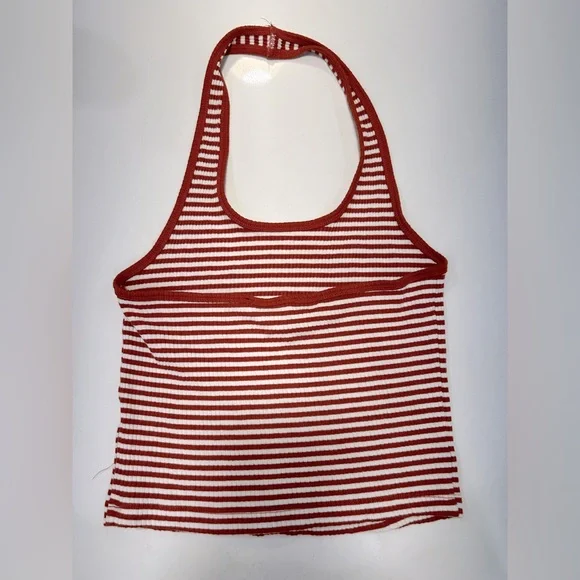 Cute retro style halter top - Picture 2 of 3